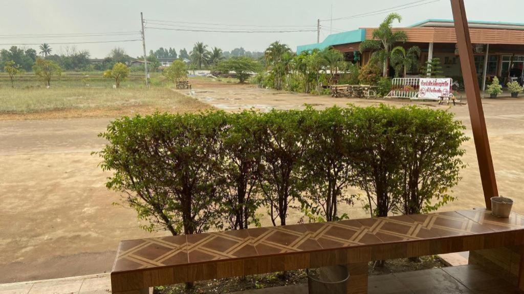 Prakaithong Hotel Amphoe Sawang Daen Din Buitenkant foto