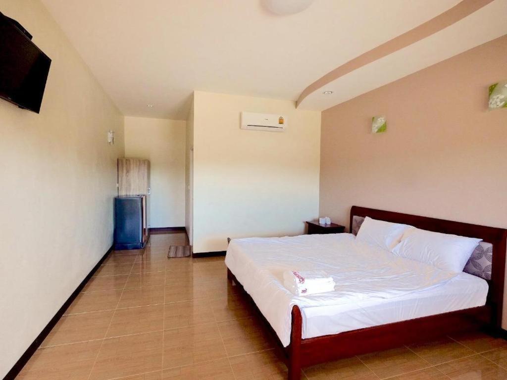 Prakaithong Hotel Amphoe Sawang Daen Din Buitenkant foto